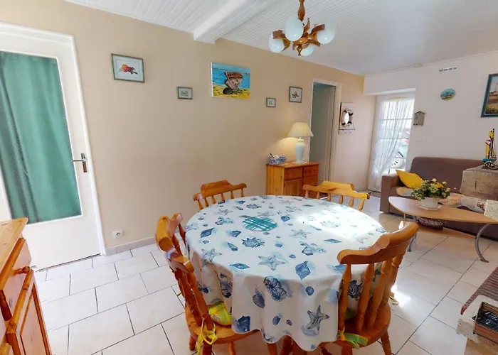 Maison De Proche Du Port بيت للعطل سانت جيل كروا دي فيي