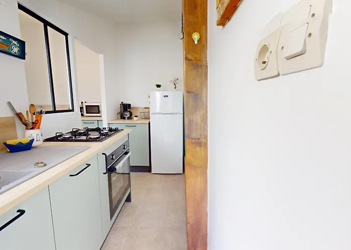 Maison De Proche Du Port بيت للعطل سانت جيل كروا دي فيي